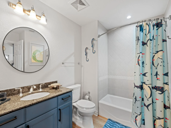 Luxurious Three-Bedroom Condo in Reunion